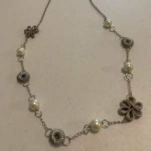 Paparazzi necklace and earrings